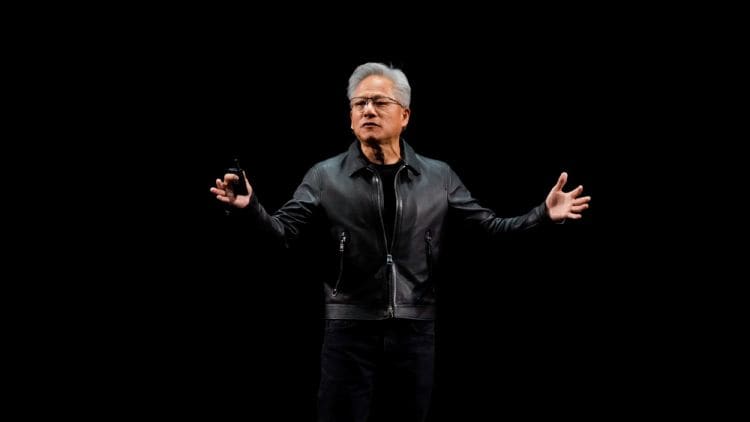 黄仁勋：Blackwell GPU预计销售额可达5000亿美元