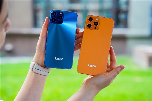 乐视Y2Pro真机实拍图曝光，这配色喜欢么？