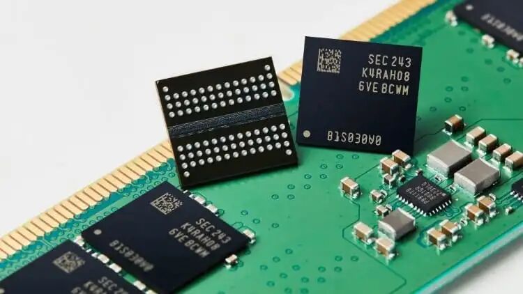 德国零售商Geizhals数据指出，2026年6月桌上型电脑用DDR5存储器模块的平均价格指数约419%。三星