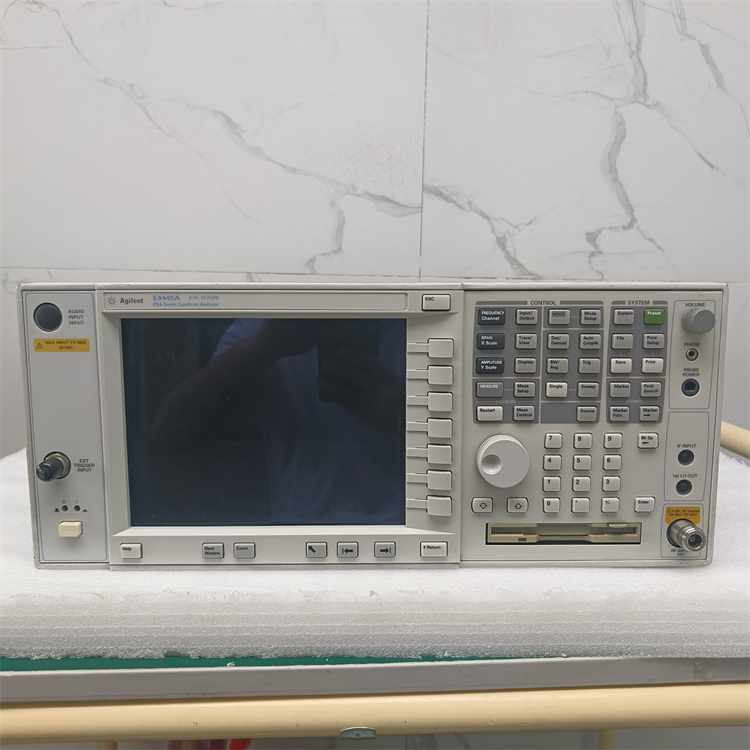 Agilent安捷伦E4445A PSA频谱分析仪，3 Hz至13.2 GHz