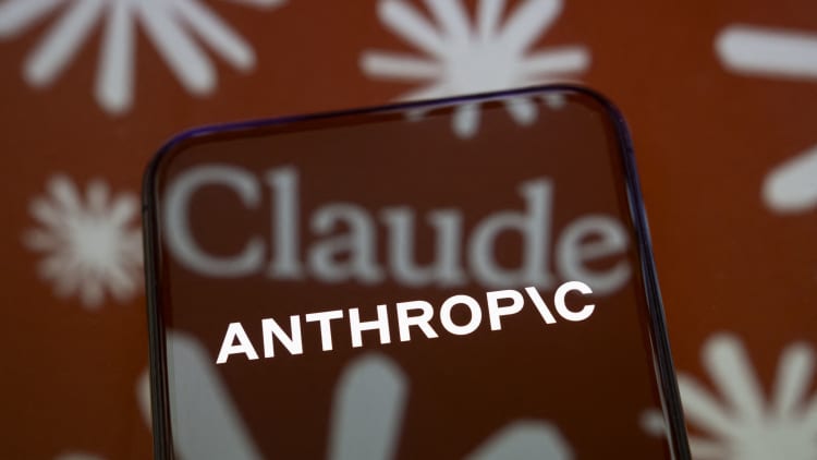 新加坡主权基金GIC领投Anthropic，AI布局加速