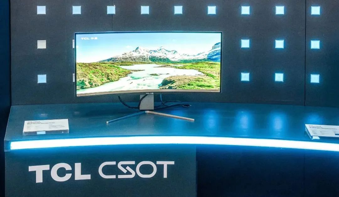 TCL 华星展示最新带鱼屏显示模组:5000 多个背光分区,暗处无限接近 0nit