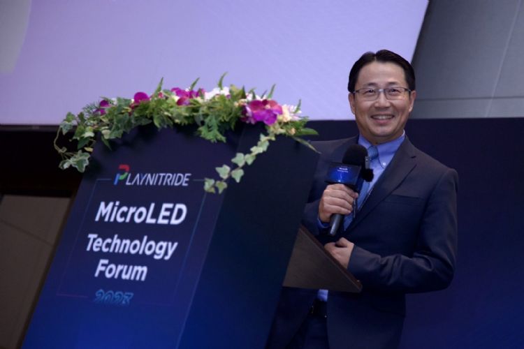 镎创董事长李允立表示,时间是Micro LED发展的最大敌人。镎创 镎创董事长李允立表示,时间是Micro LED发展的最大敌人。镎创