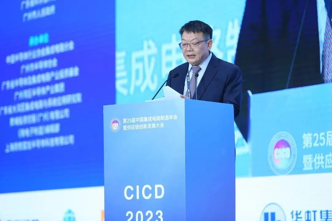 以“再全球化”对“逆全球化”