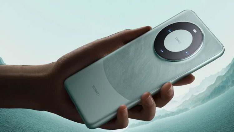 Mate 60 Pro掀起销售热潮，各界关注华为下半年将推的折叠机新品。华为