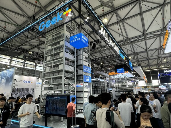 Geek+ 推出业界最高移动机器人，可用于高达 12 米的仓库自动化