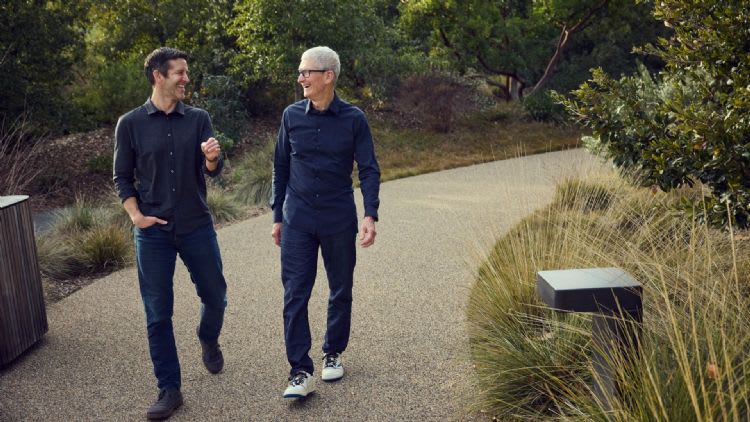 苹果新CEO将延续服务业务战略，强化软硬件整合