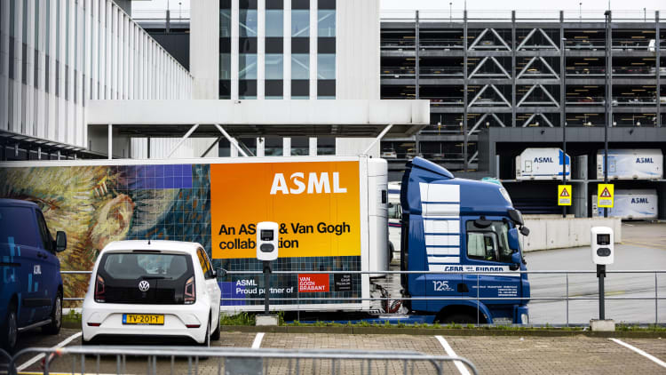 ASML公布EUV光刻机最新路线图，High NA技术加速量产