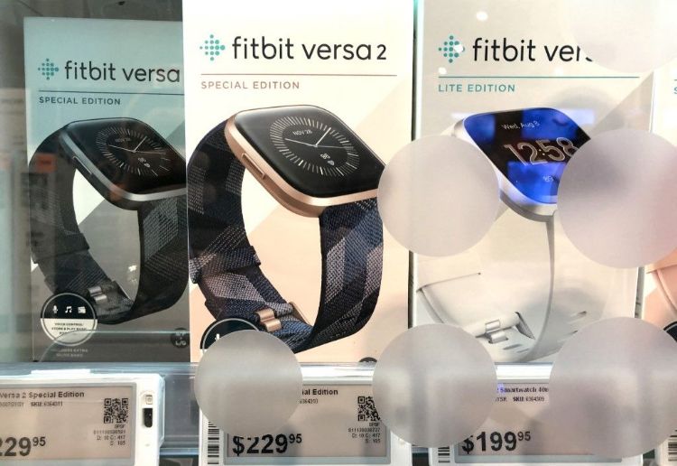 Fitbit原型机照流出 侧键、边框和背面现差异