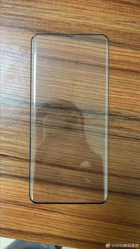 华为Mate 50系列贴膜曝光：双挖孔曲面屏设计 支持3D人脸识别