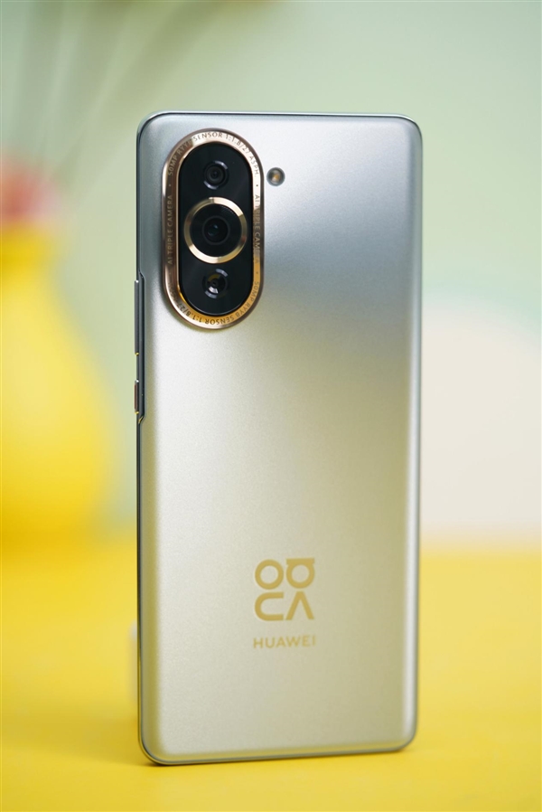 100W超级快充加持!华为nova 10 Pro图赏