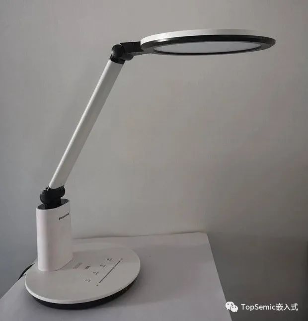 价格不菲的护眼灯，保护眼睛还是智商税？