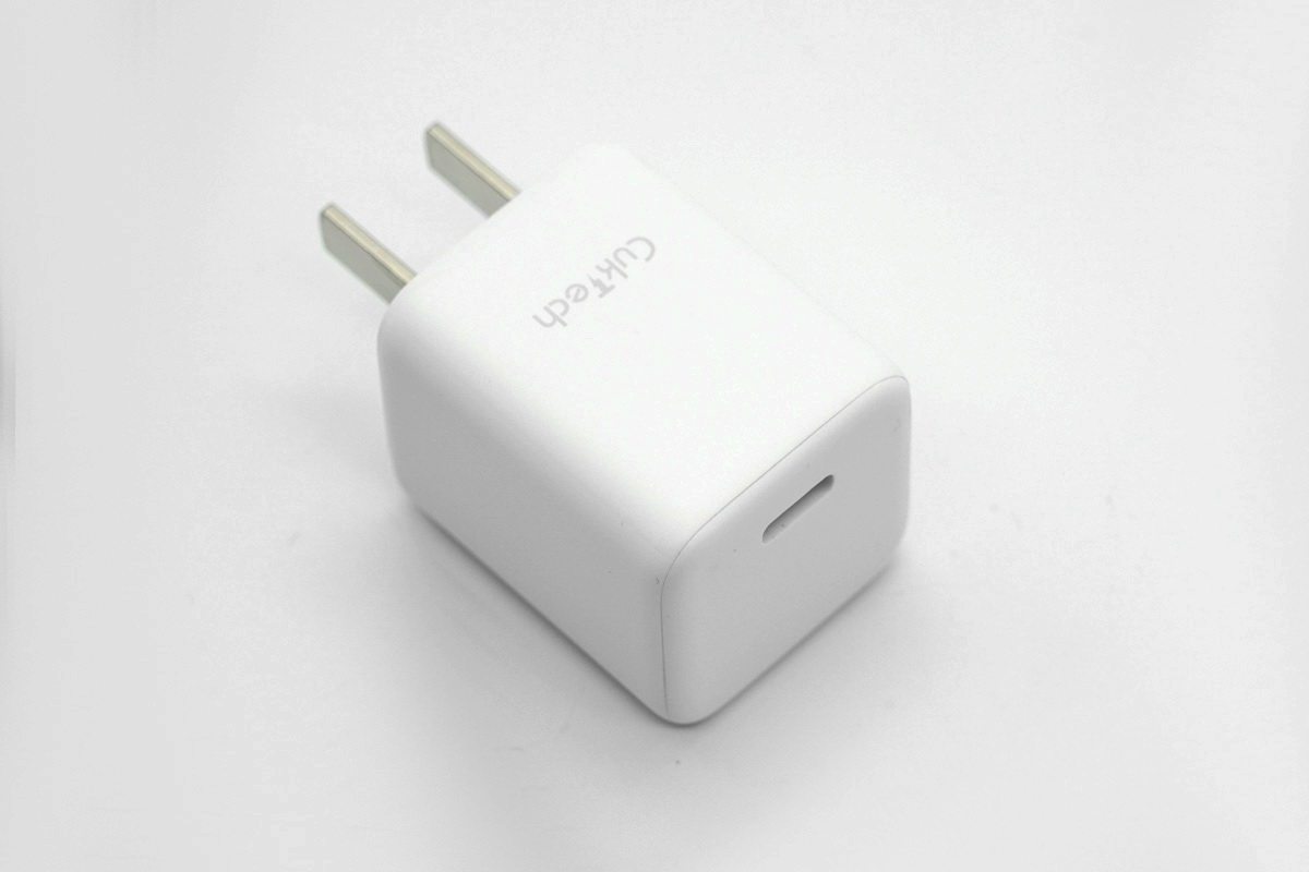 酷科推出30W氮化镓迷你充,这小玩意能喂饱iPhone 13 Pro Max-充电头网