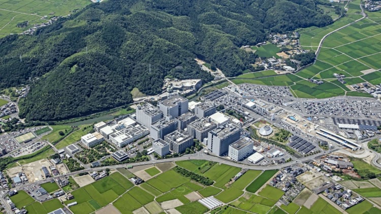 日亚化推迟整体营收目标,将发力光半导体业务