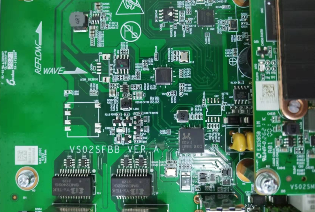 两极反转！覆铜板年内跌价已逾30%，PCB厂商业绩将持续释放