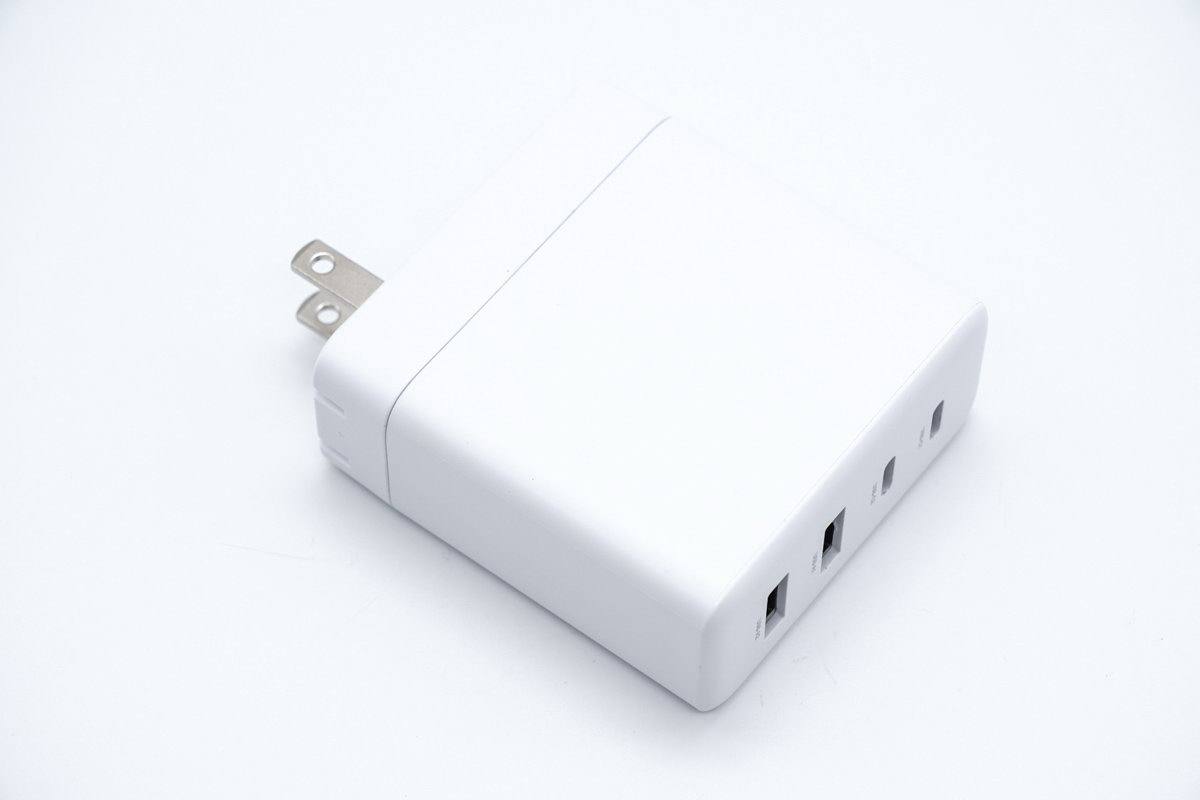 打造大功率多口爆款，鹏元晟推出100W 2C2A充电器