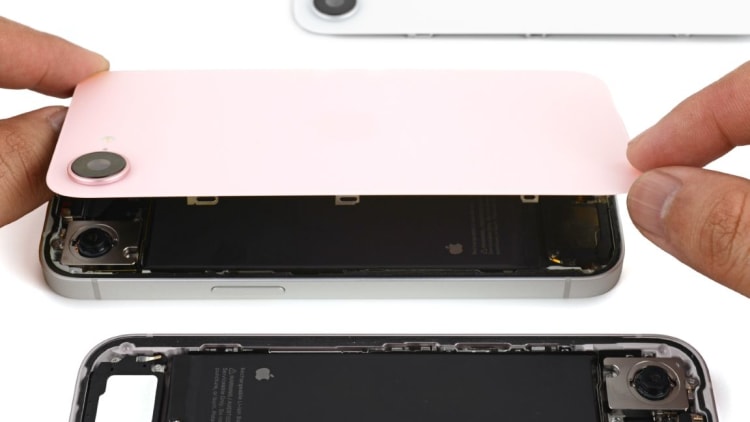 iPhone 17e拆解：设计延续前代，零件高度通用