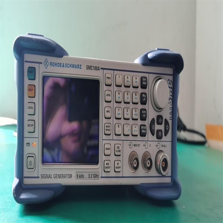 现货供应RS低噪声高功率信号源SMB100A,9k-6GHZ,smb100m