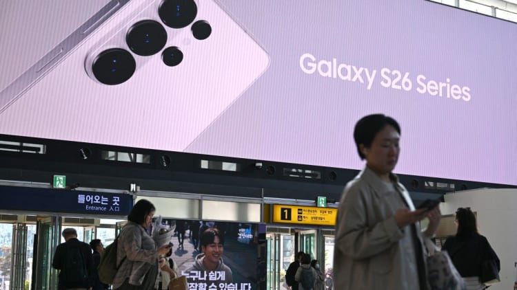 三星S26利润承压，下半年靠折叠屏和AI突围