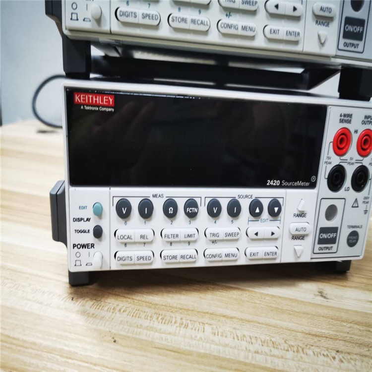 吉时利KEITHLEY2420大电流数字源表2461