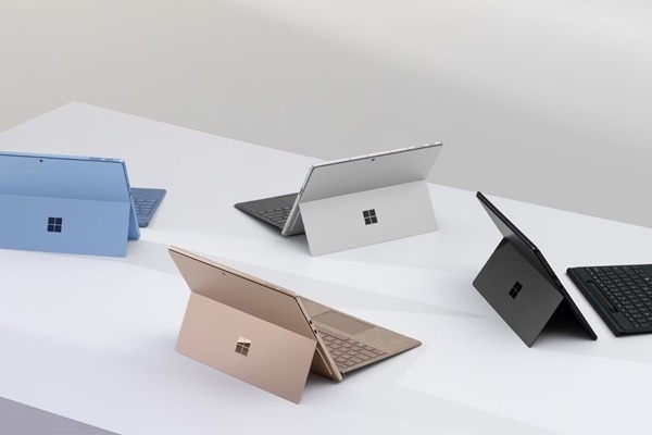 微软计划推出OLED版Surface，搭载全新处理器