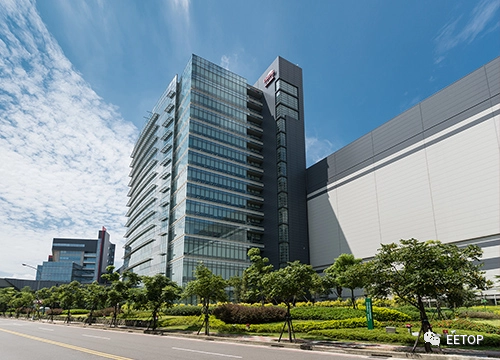 美国人不会为公司“卖肝”！台积电美国工厂受到员工抱怨及英特尔阻击！