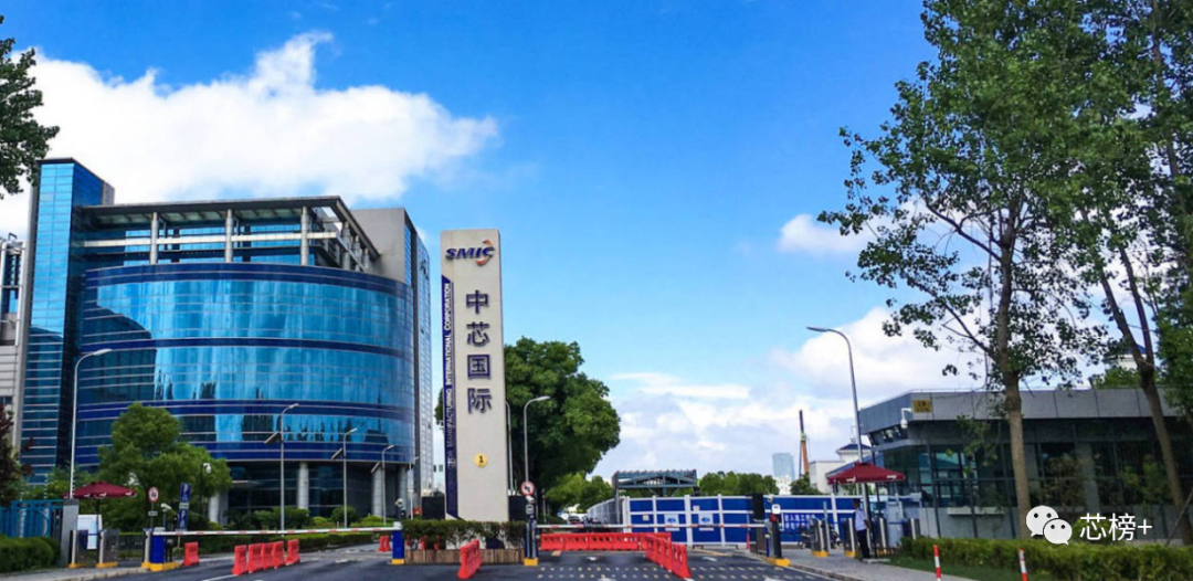 刚刚中芯国际重大宣布570亿建国内最大12寸晶圆厂上海临港半导体起飞