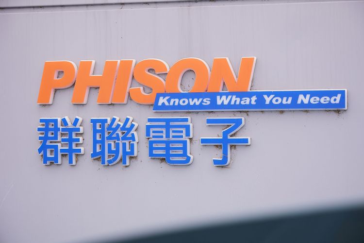 群联布局PCIe 5.0与AI运算应用，Redriver、Retime相继发表推出。李建梁摄（数据照）