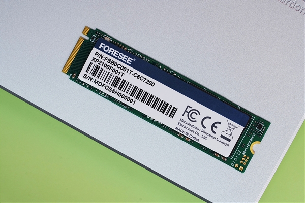 飙上7GB/s!江波龙XP2100 SSD图赏