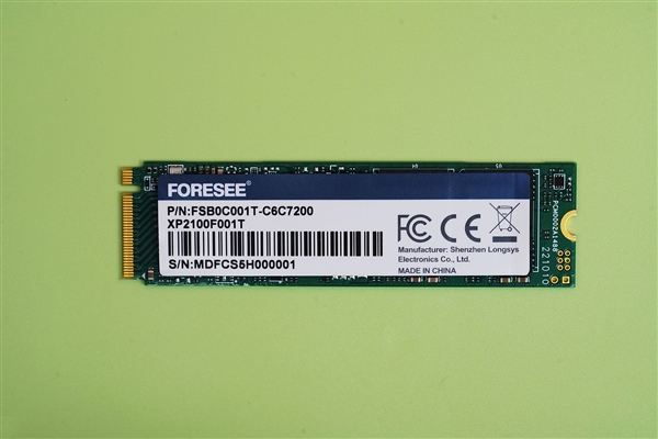 飙上7GB/s!江波龙XP2100 SSD图赏