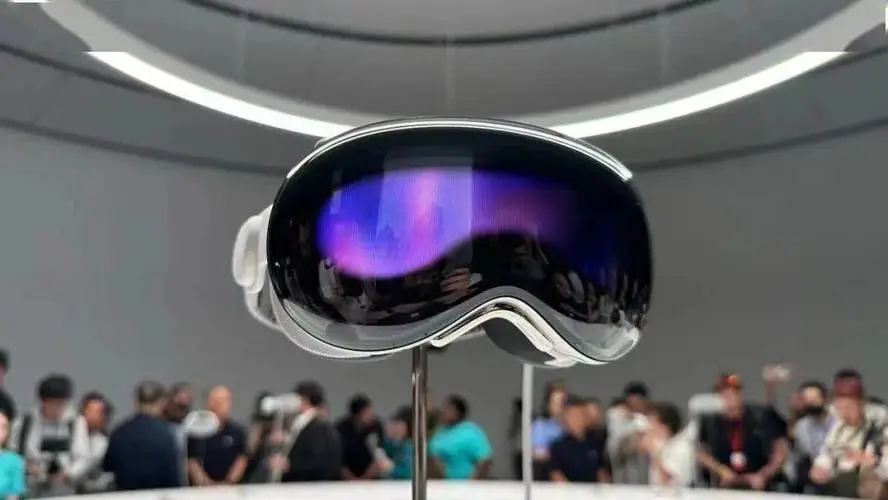 苹果首款Vision Pro采用Micro OLED显示屏