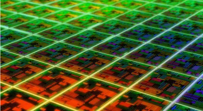 微软首款自研AI芯片问世？传11月发表 减少依赖Nvidia