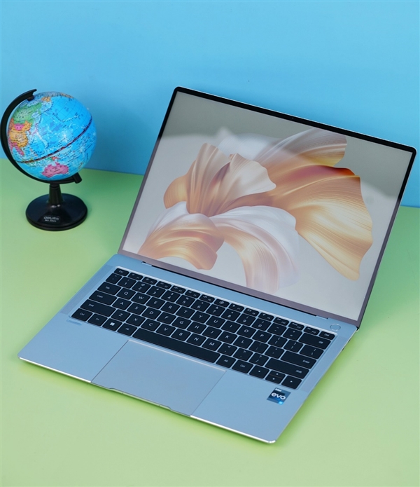 14.2英寸3.1K屏!华为MateBook X Pro开箱图赏
