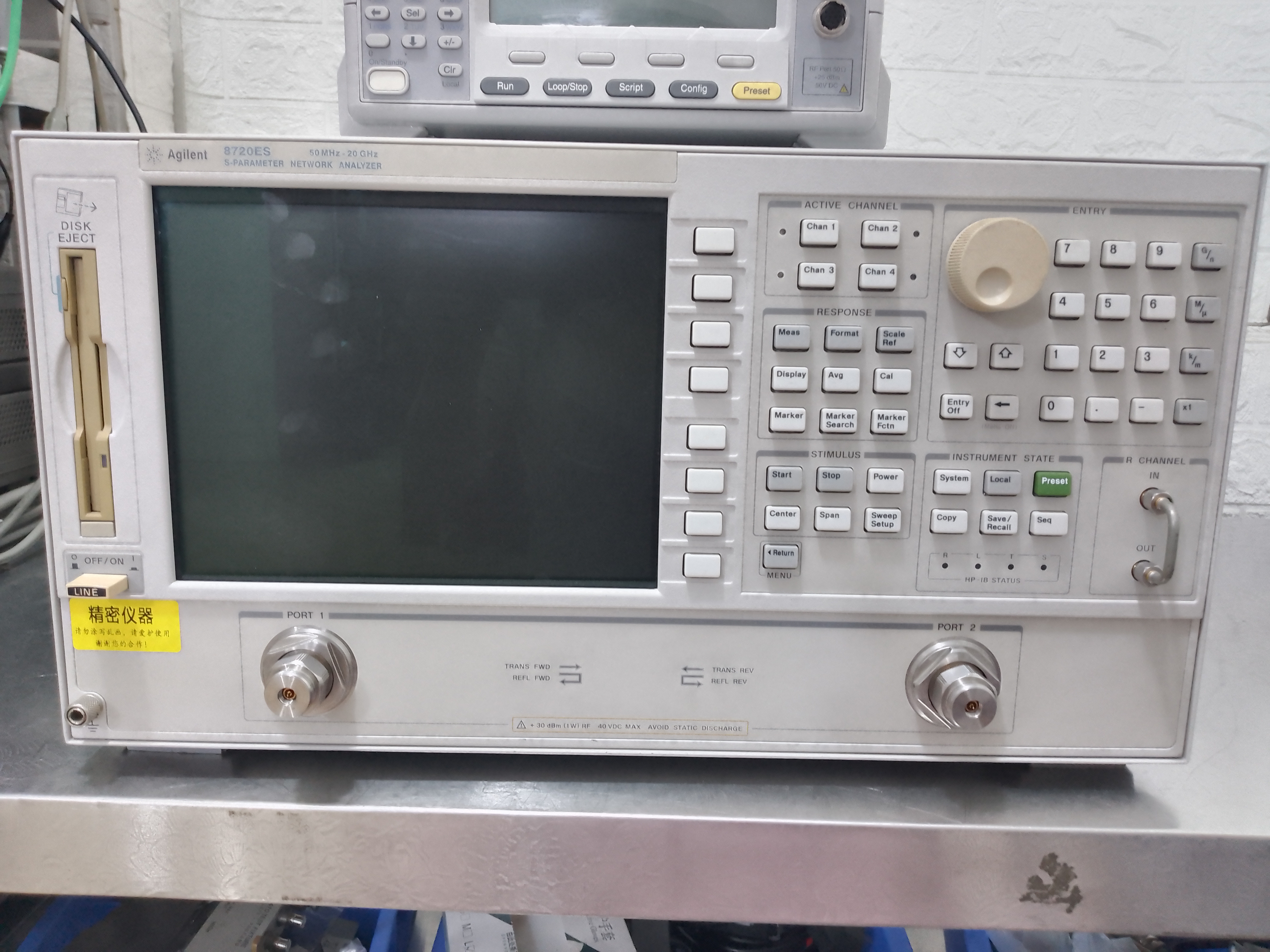Agilent8722ES 网络分析仪