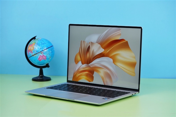 14.2英寸3.1K屏!华为MateBook X Pro开箱图赏