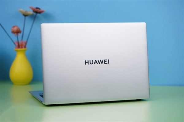14.2英寸3.1K屏!华为MateBook X Pro开箱图赏