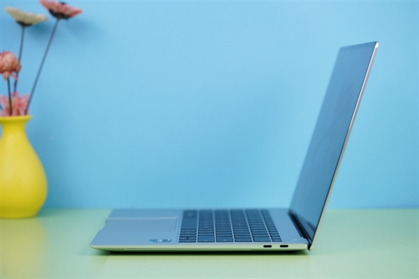 14.2英寸3.1K屏!华为MateBook X Pro开箱图赏