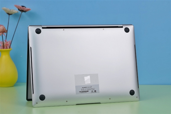14.2英寸3.1K屏!华为MateBook X Pro开箱图赏