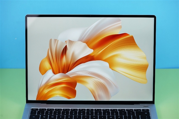 14.2英寸3.1K屏!华为MateBook X Pro开箱图赏