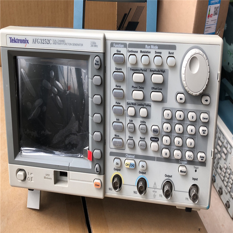 关于泰克AFG3252C任意波形发生器240MHz