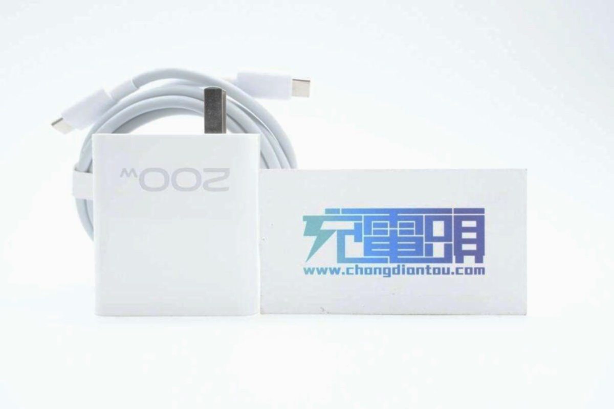 一文看懂iQOO 200W超快闪充的划时代意义-充电头网