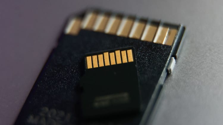 存储产品短缺加剧：大容量MicroSD卡和HDD成抢手货