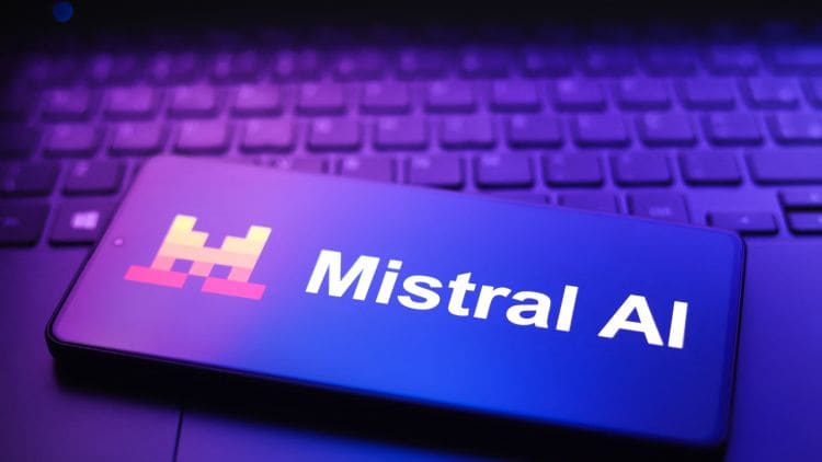 Mistral AI获8.3亿美元融资，将建NVIDIA GPU数据中心