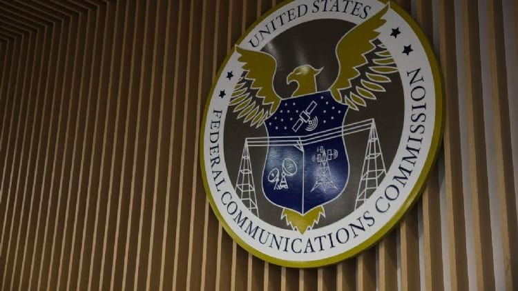 FCC想切断中美电信互联？联通警告或破坏全球网络