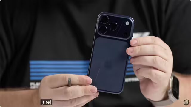 iPhone 17系列展示机短时间内出现明显划痕