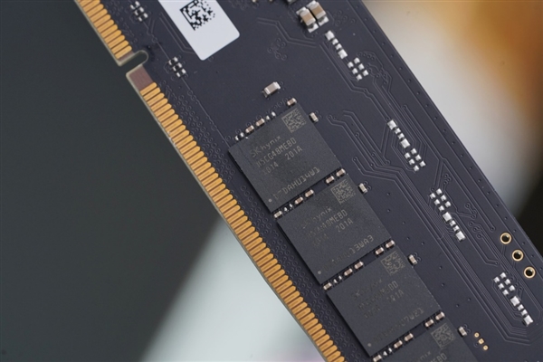 一对2999元!技嘉AORUS RGB DDR5-6000内存套装图赏