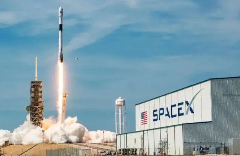 SpaceX首日市销率超112倍，星链贡献六成营收