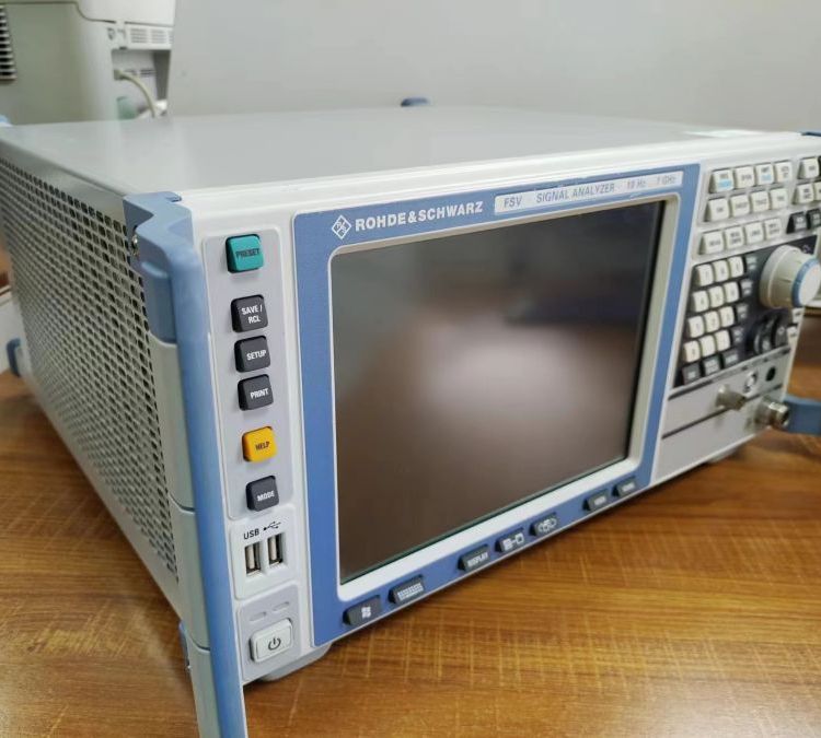 泰克Tektronix FSVR13实时频谱分析仪，10Hz到13.6GHz