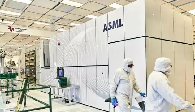 ASML新EUV光刻机受热捧，台积电与三星预计2026年采用