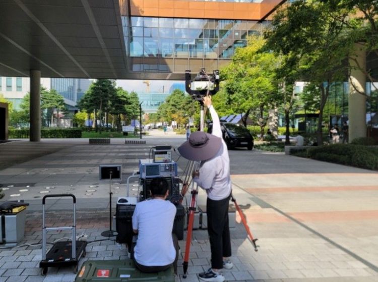 乐金于市中心进行6G无线传输测试。乐金